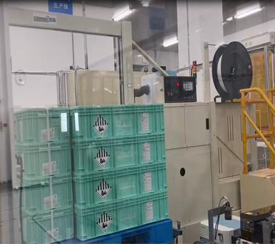 《走進打包機》全自動穿劍打包機在食品行業(yè)中的應用